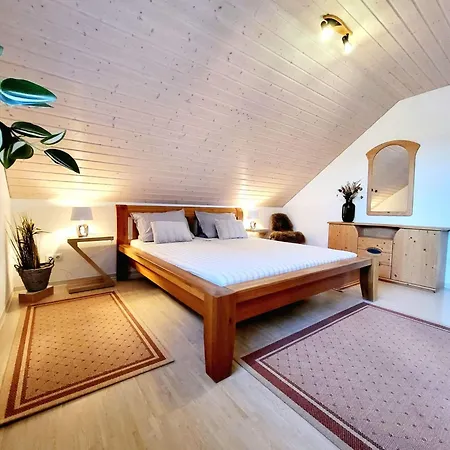 Urlaub Am Mit Terrasse, Balkon Und Grossem Garten Apartmán *
