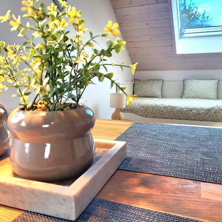 Urlaub Am Mit Terrasse, Balkon Und Grossem Garten *