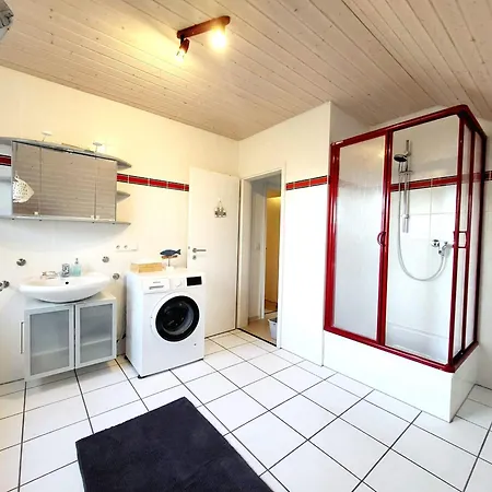 아파트 Urlaub Am Mit Terrasse, Balkon Und Grossem Garten
