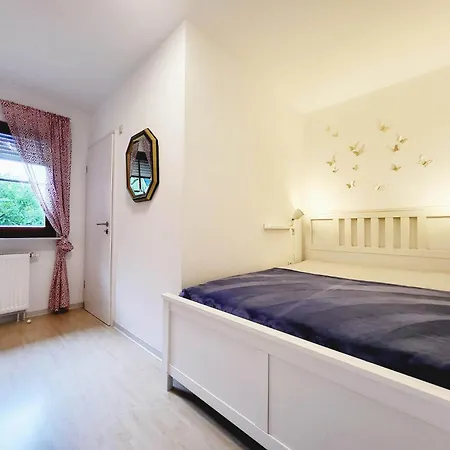 Urlaub Am Mit Terrasse, Balkon Und Grossem Garten